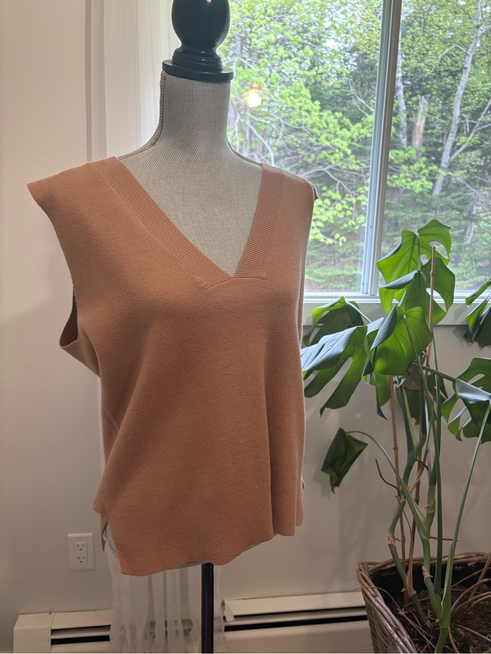 ONLY Dallas V-Neck Knit Vest in Burro Melange (Brown)